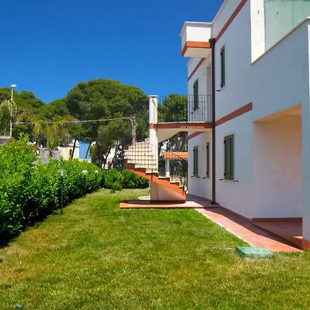 Feriehus Con Prato Destro Salento Specchiolla